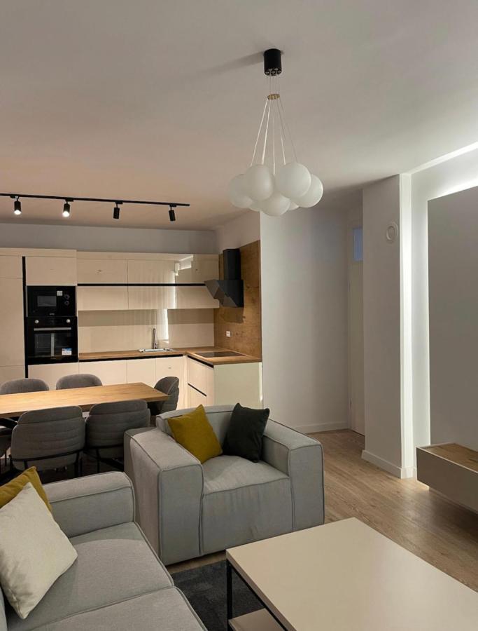 Airstay Pristina Exterior photo