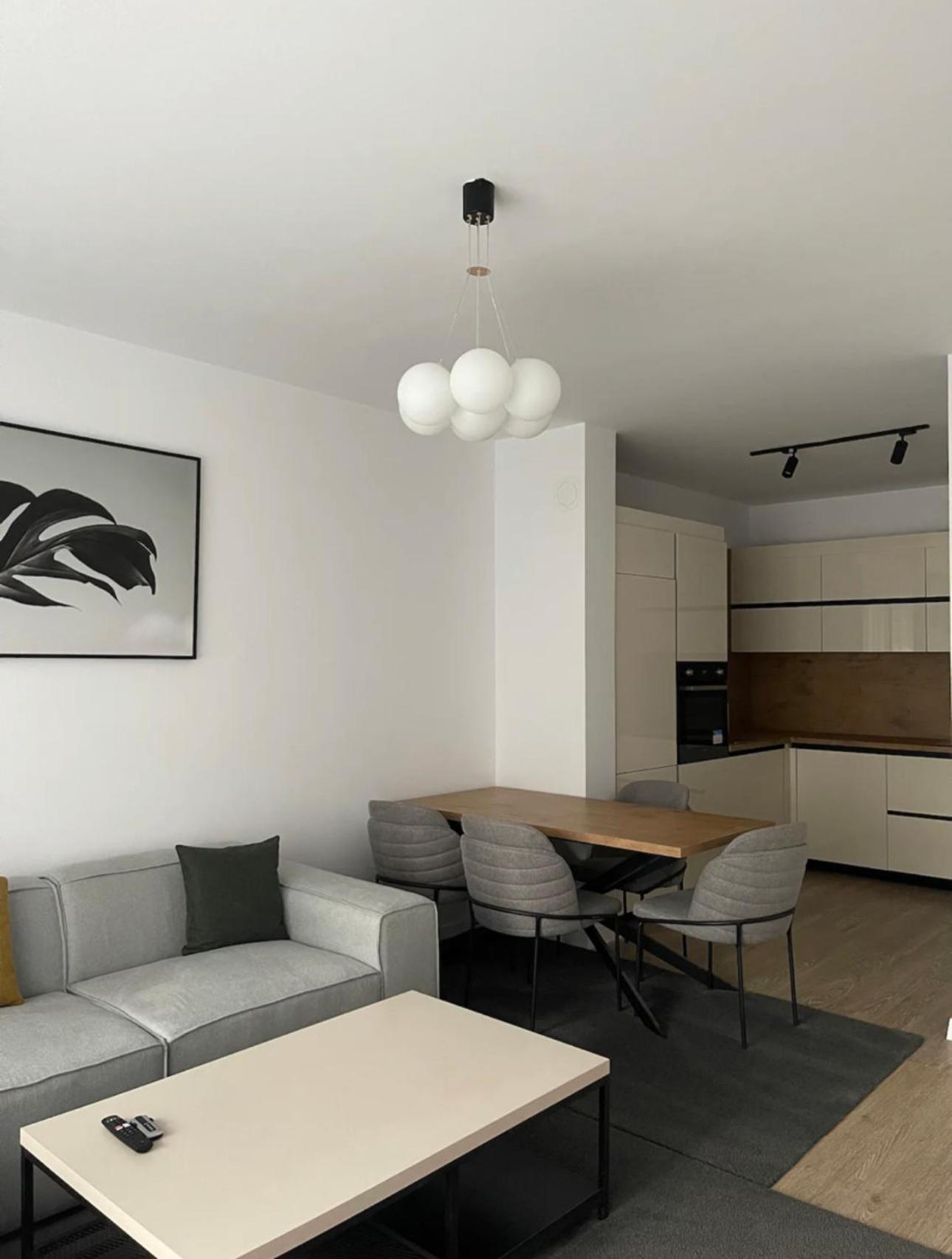 Airstay Pristina Room photo