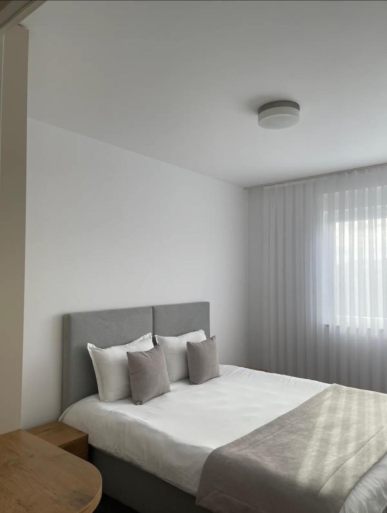 Airstay Pristina Room photo