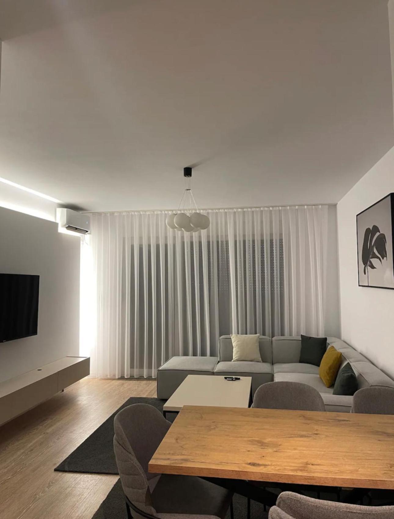 Airstay Pristina Room photo