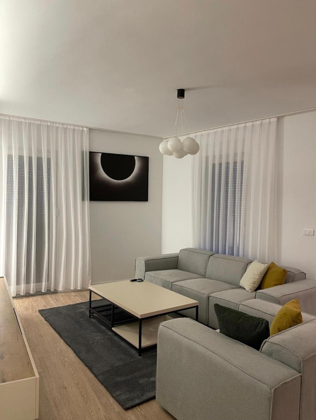 Airstay Pristina Room photo